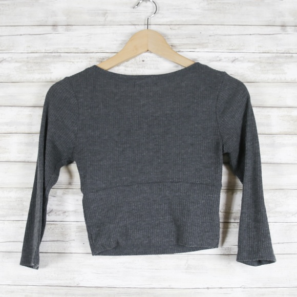 Silence + Noise ¾ Long Sleeve Crop Top - Picture 5 of 5